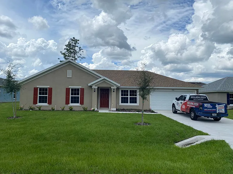 8180 N Wakefield Dr — Photo 1