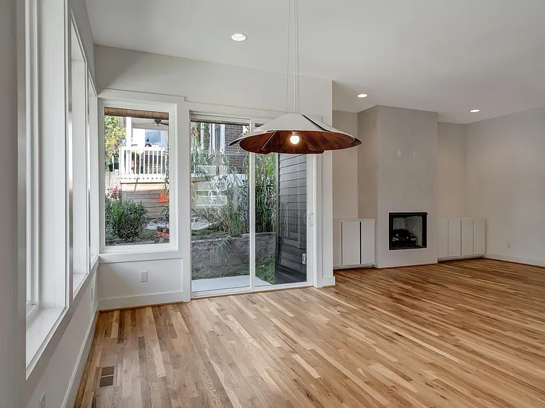 1806A Neal Ter — Photo 4