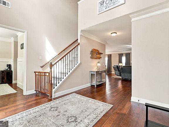 2nd image of 334 Red Cap Cir