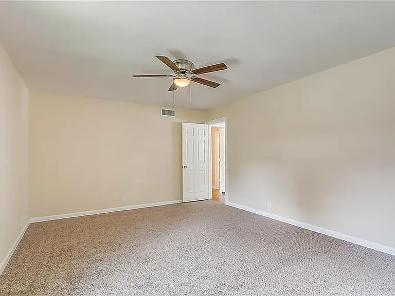 2709 New York Ave — Photo 16