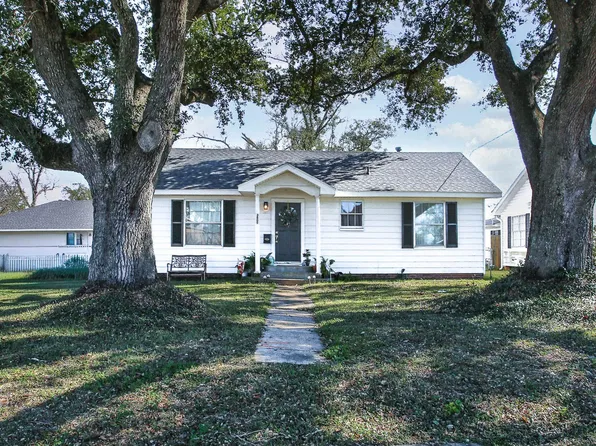 3809 Common St, Lake Charles, LA 70607