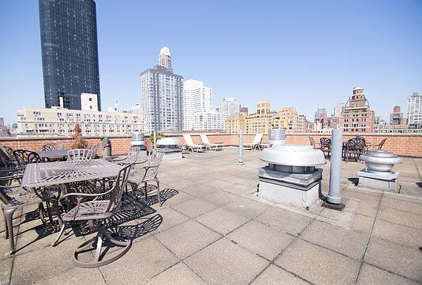 Sold by Level Group | media 22