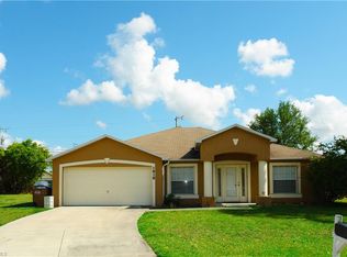1818 NE 1st St, Cape Coral, FL 33909