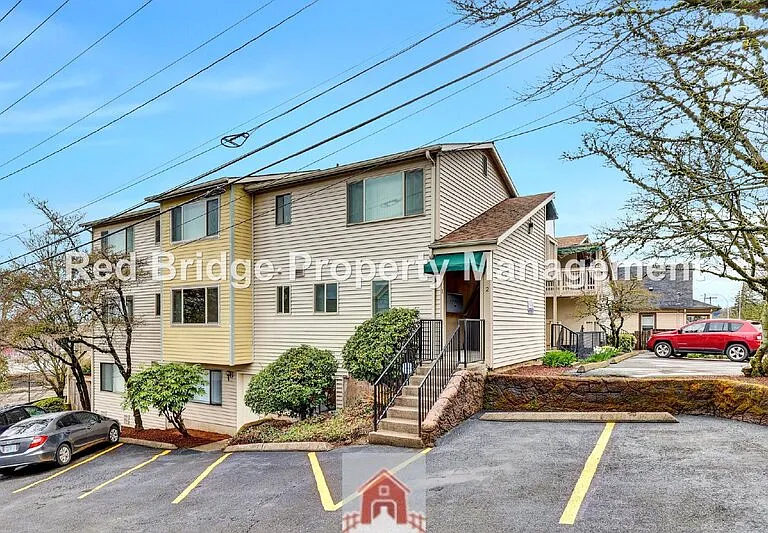 4314 SW View Point Ter #8 — Photo 3