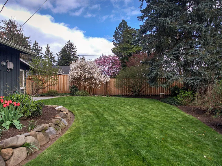 12980 NW Westlawn Ter — Photo 44