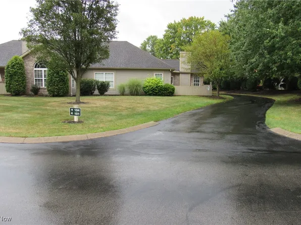 101 Willow Brook Dr NE, Warren, OH 44483