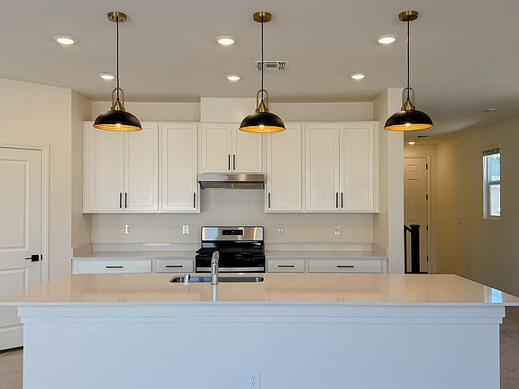 Extended Island & Tall Cabinets