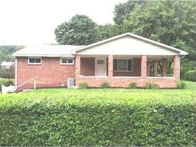 8 Westpoint Plz, Greensburg, PA, 15601