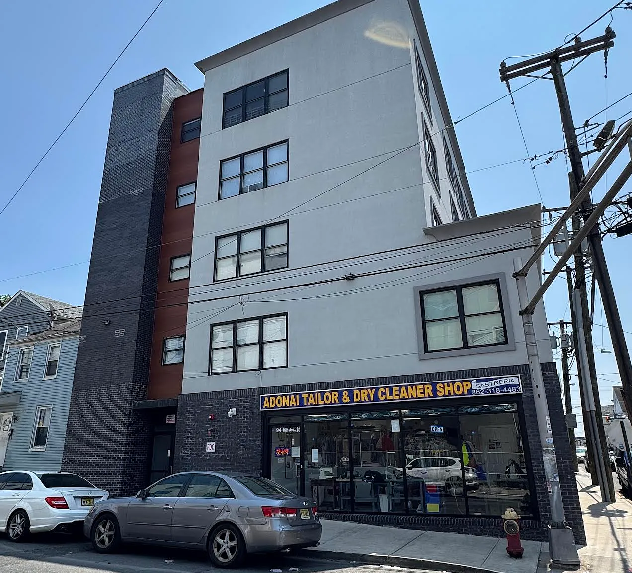 96 16th Ave — Photo 1