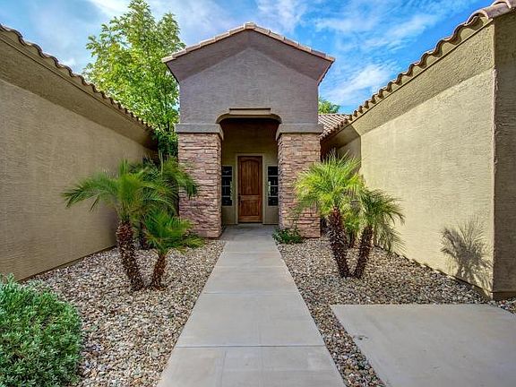 3rd image of 11612 E Starflower Dr #100