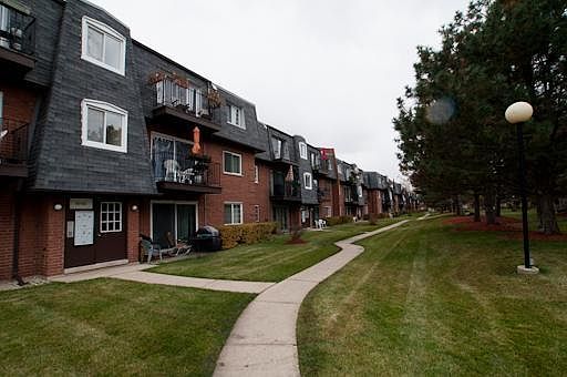 1st image of 9413 Bay Colony Dr APT 1S