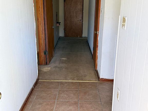 3rd image of 410 N 15th St