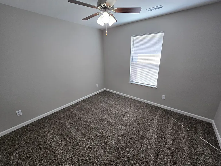 101 Goldfinch Dr — Photo 21