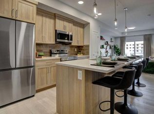 245 S Edith Pl NW #409, Calgary, AB T3R2E1