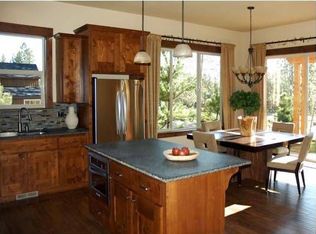 60403 Snap Shot Loop, Bend, OR 97702