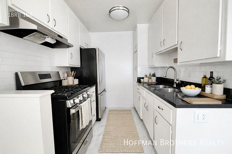 2nd image of 3655 Midvale Ave APT 4