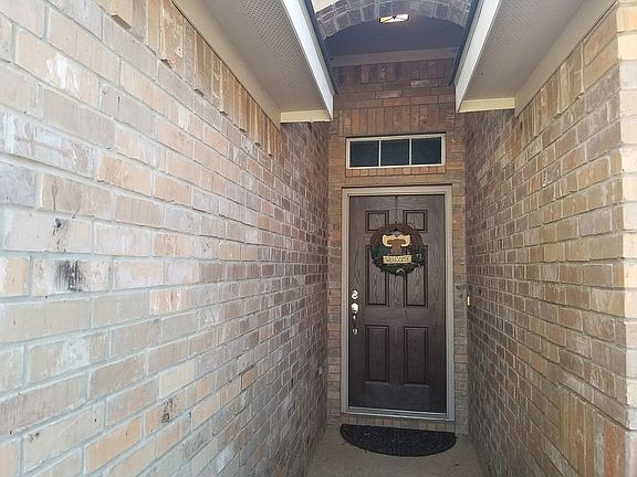 3rd image of 9409 Toledo Bend Dr