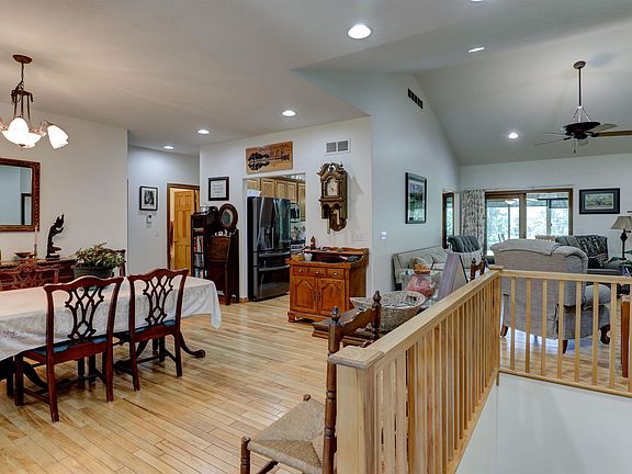 5th image of 956 S Snowball Ln