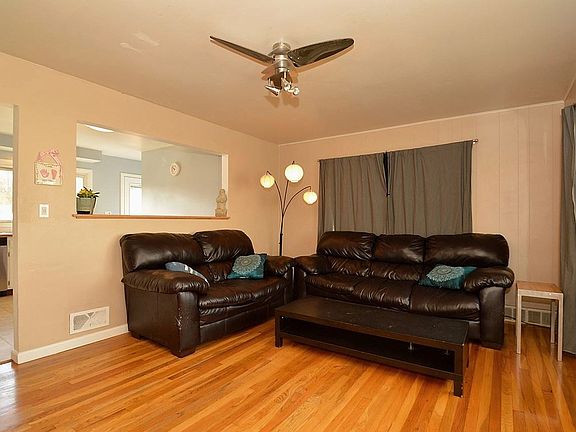 2nd image of 3815 W Queen Ave