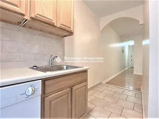 Rented by Sovereign Realty NYC | media 9