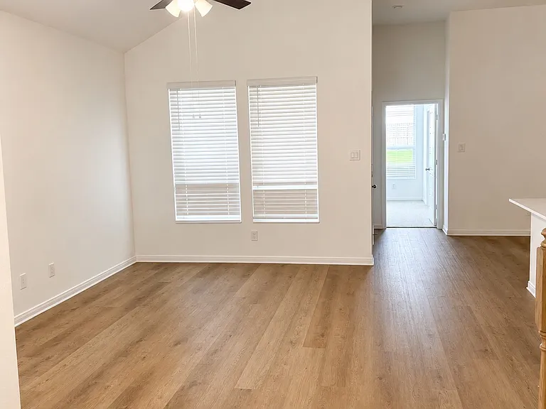 5108 Cindy Br — Photo 3