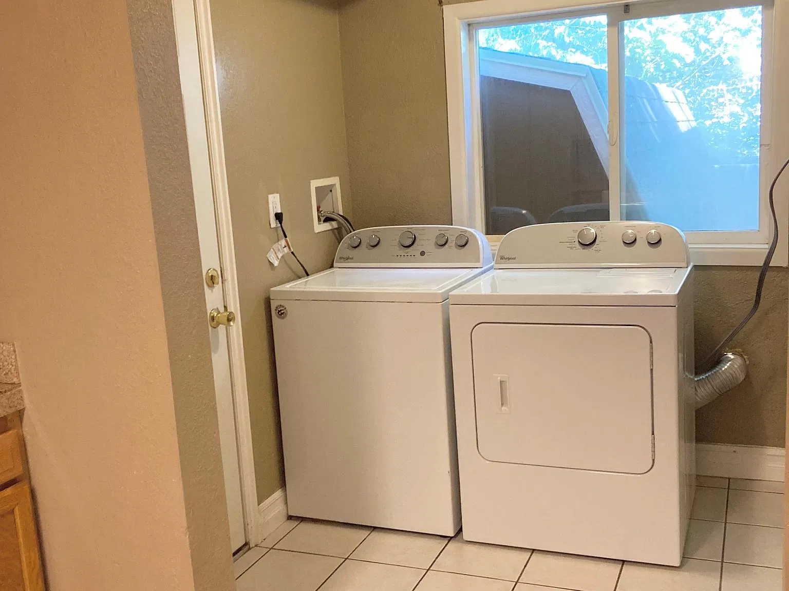 1 bed, 650 sqft, $849 — Photo 3