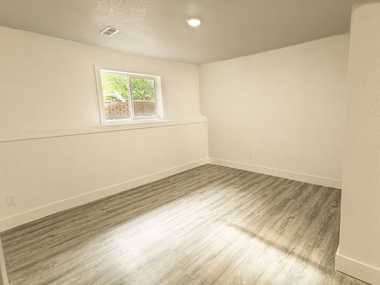 611 Railroad Ave #1 — Photo 3