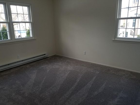 5th image of 25 Harbor N #25