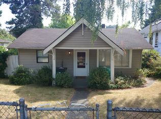 5242 40th Ave SW, Seattle, WA 98136
