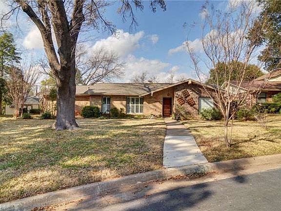 4th image of 1808 Crestridge Ct