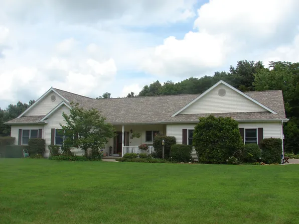 74 State Highway 111, Waverly, IL 62692