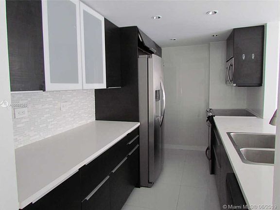 5th image of 7545 E Treasure Dr 5j #5J