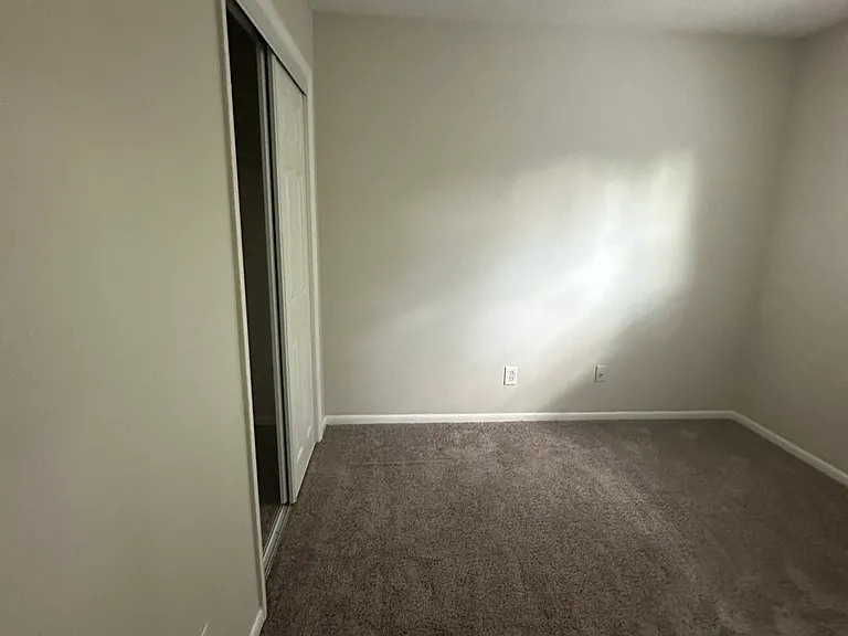 331 Sunflower Ct — Photo 28