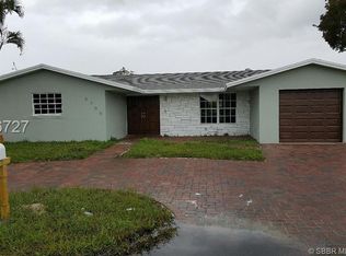 8705 NW 57th Dr, Tamarac, FL 33321