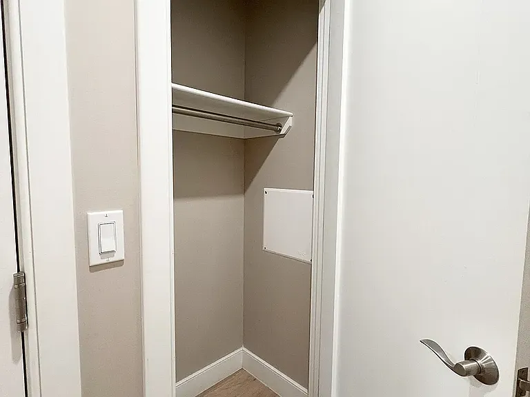 26-14 Hoyt Ave S #2A — Photo 19
