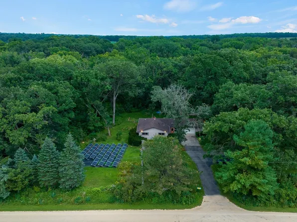 35340 W County Line Rd, Kirkland, IL 60146