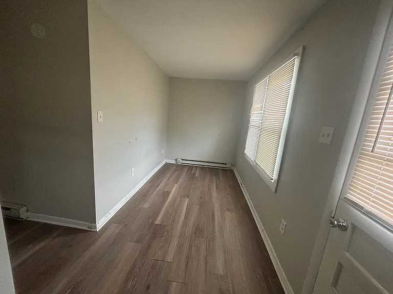 700 East Rd #9 — Photo 4