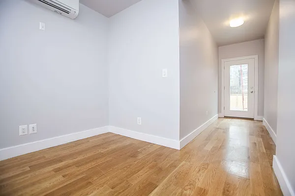 Rented by Nooklyn NYC LLC | media 37