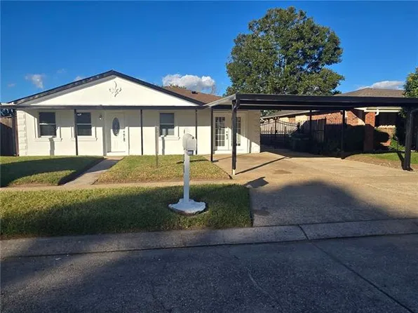 7828 Karla St, Westwego, LA 70094