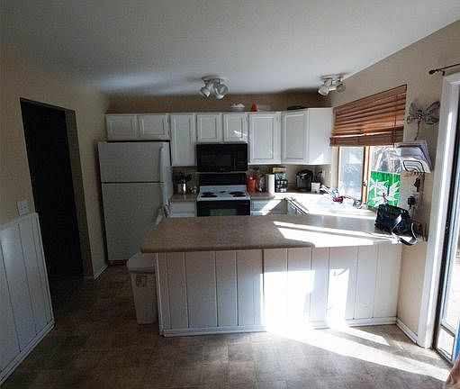 3rd image of 14824 E Colgate Dr