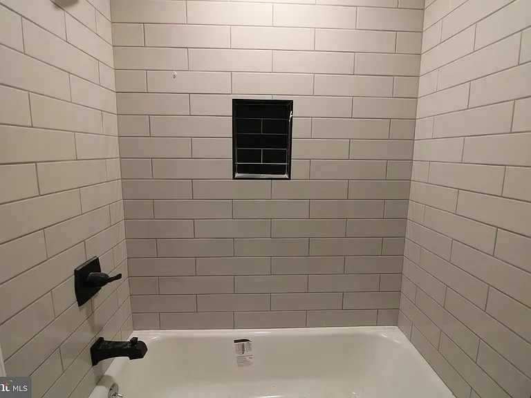 24 E Reed Ave — Photo 11