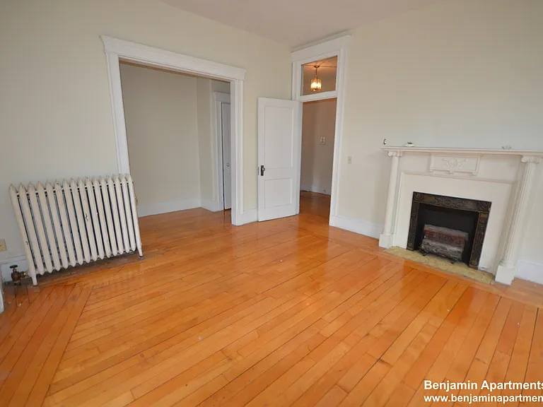 1822 Beacon St #14 — Photo 10