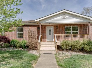 105 Magnolia Ct, Vine Grove, KY 40175