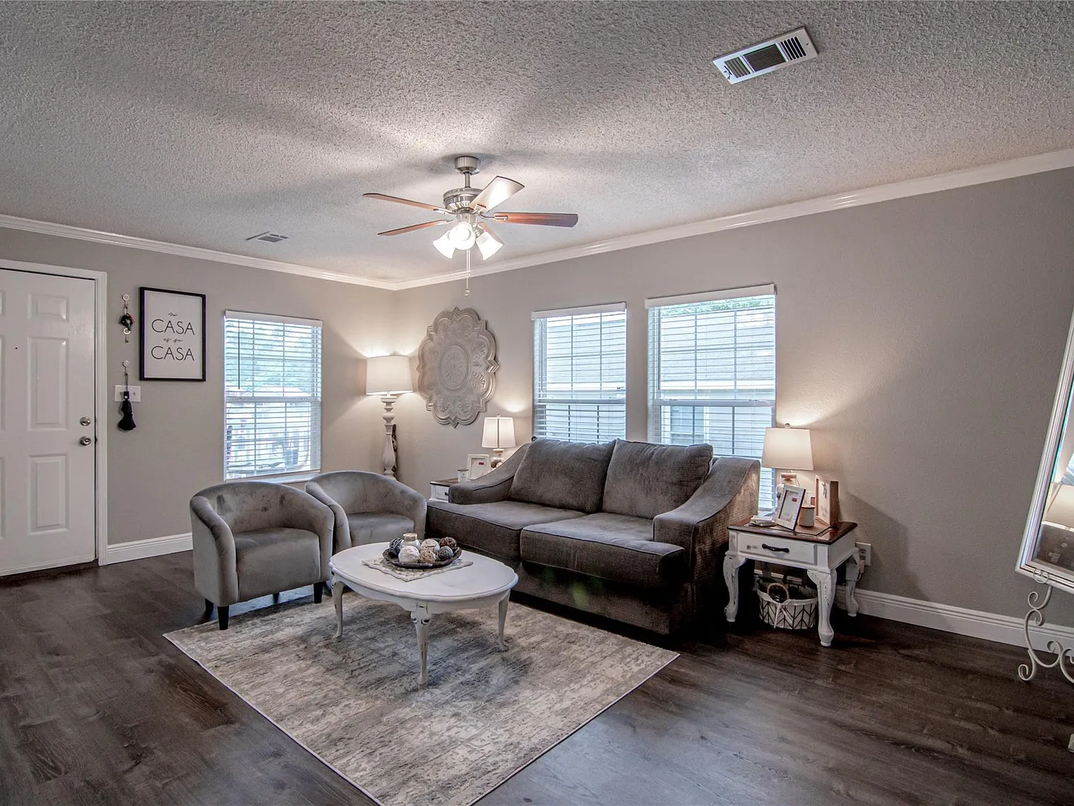 4 bed, 4.0 bath, 1638 sqft, $1,800 — Photo 4