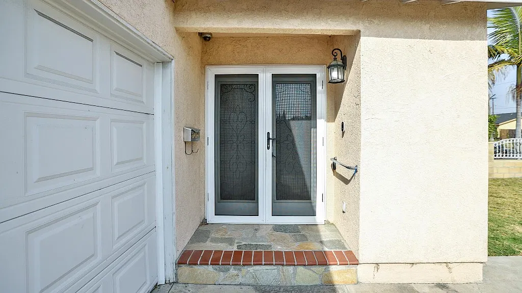3 bed, 1322 sqft, $4,300 — Photo 4