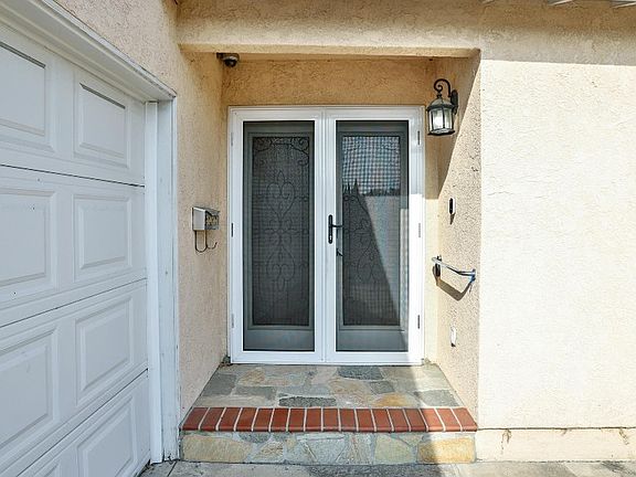 4th image of 12811 Fern St