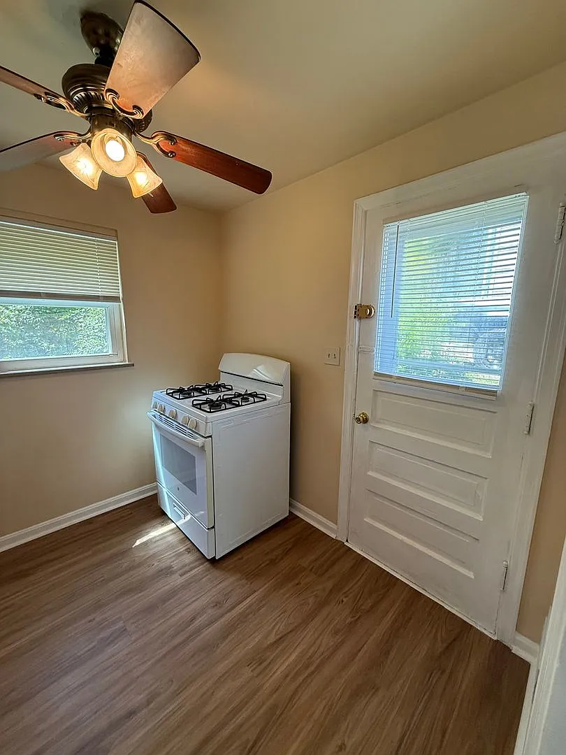 39 Glen Este Pl. — Photo 3