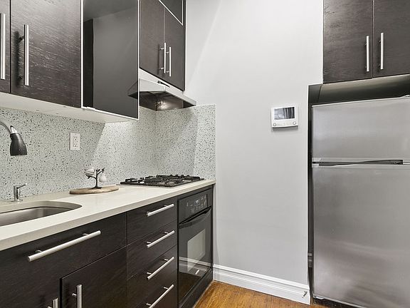 2nd image of 324 W 83rd St APT 1E