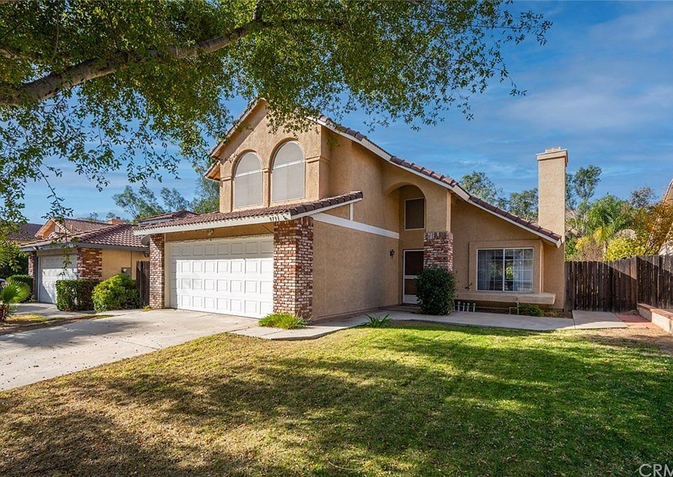 2nd image of 9731 Sycamore Canyon Rd