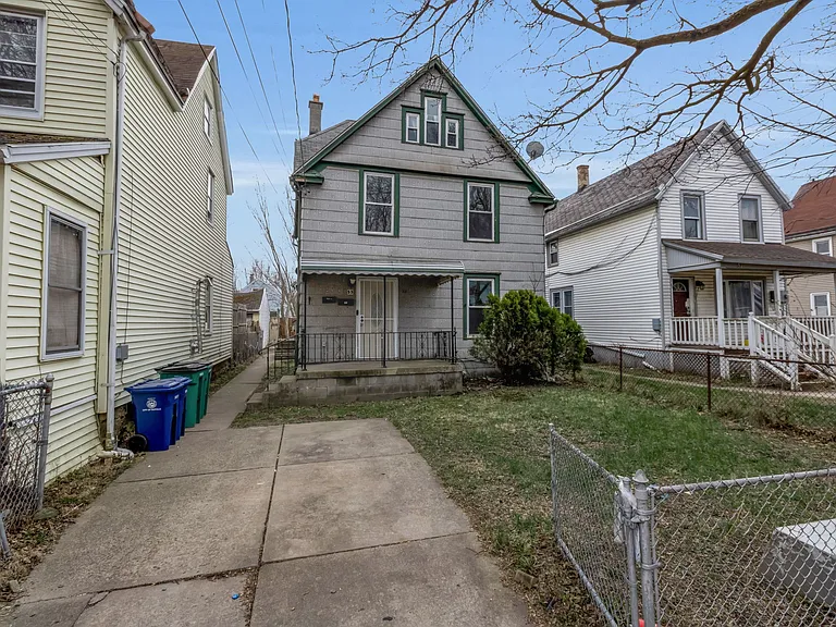 53 Sirret St #1 — Photo 1